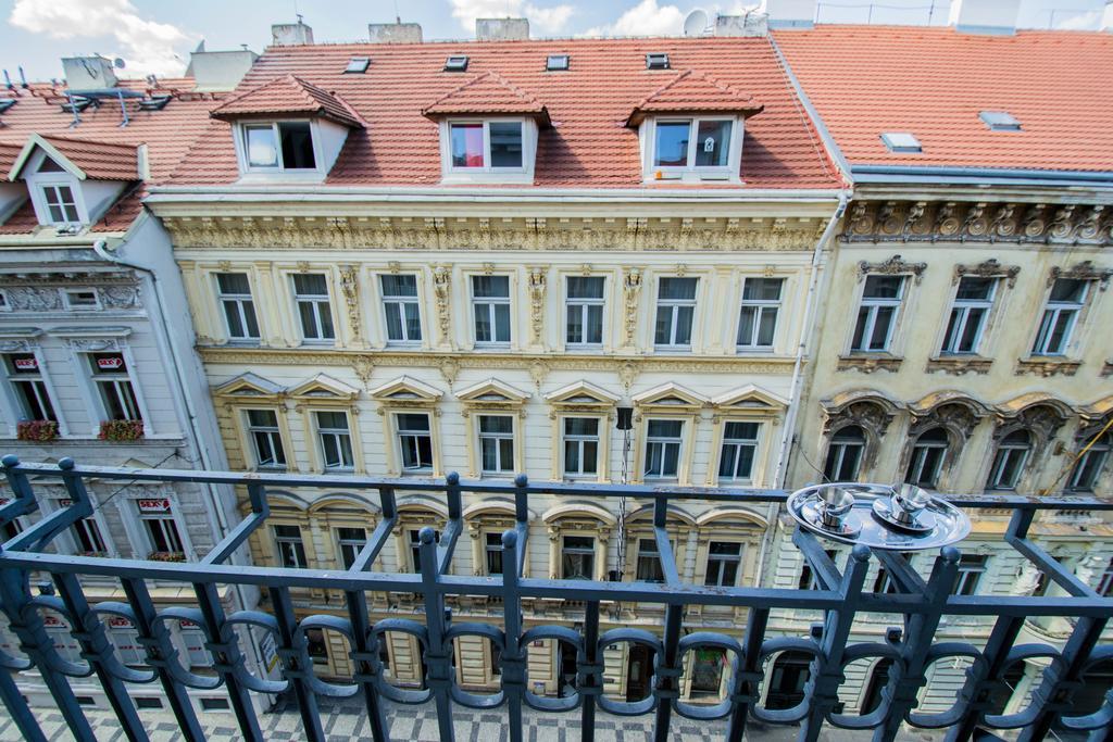 Labyrinth Apartments By Ruterra Prague Exterior photo